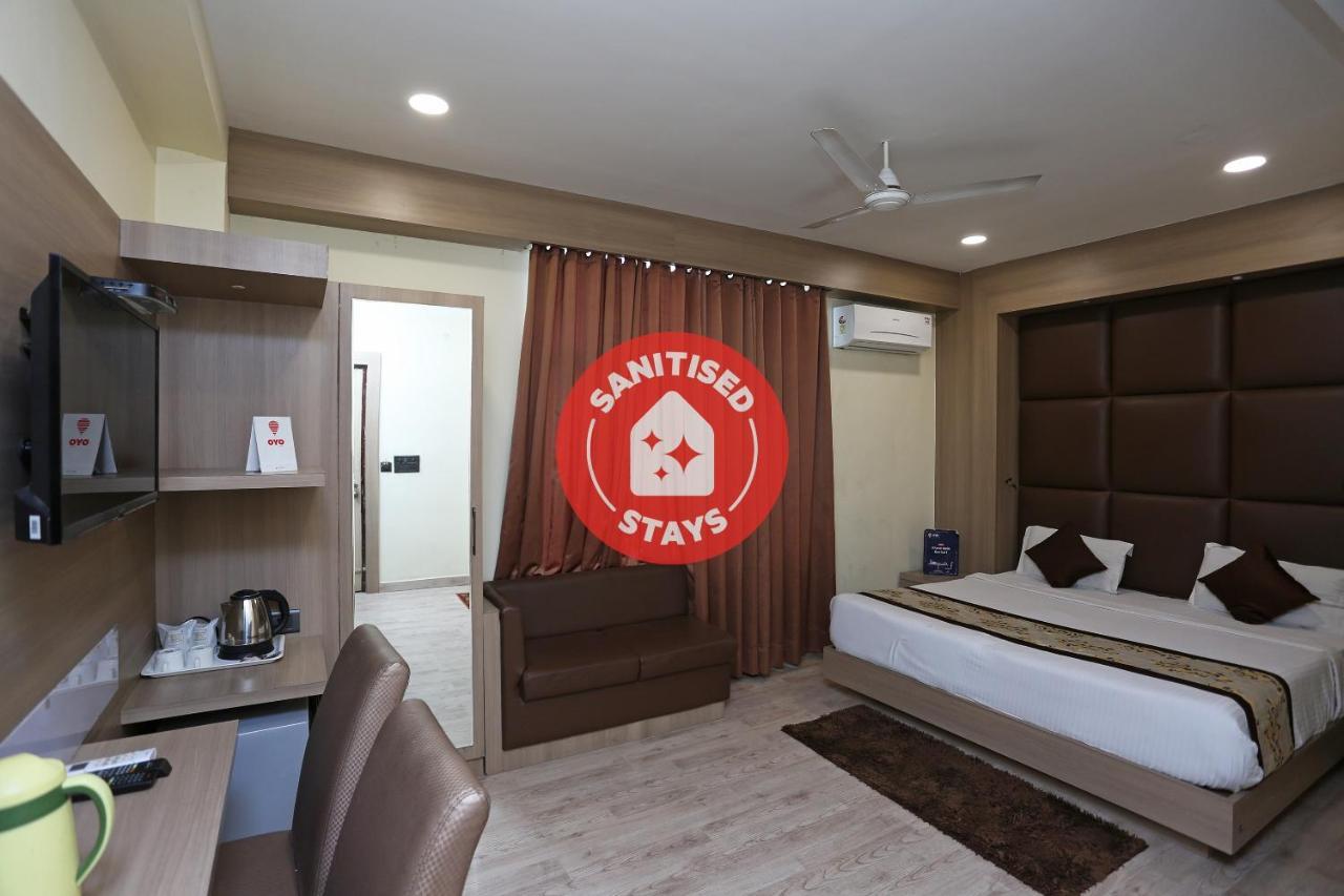 Capital O 5663 Gs Inn Chinhat Екстер'єр фото
