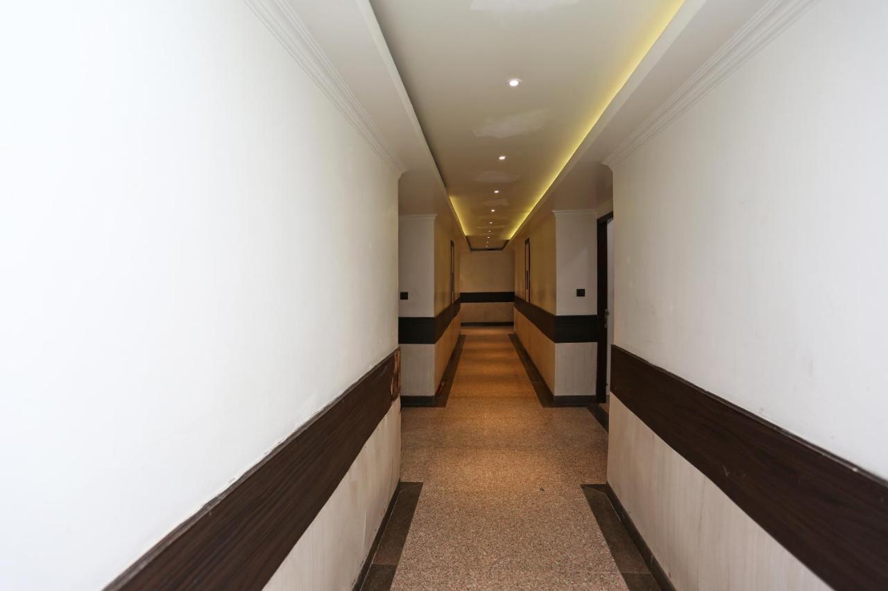 Capital O 5663 Gs Inn Chinhat Екстер'єр фото