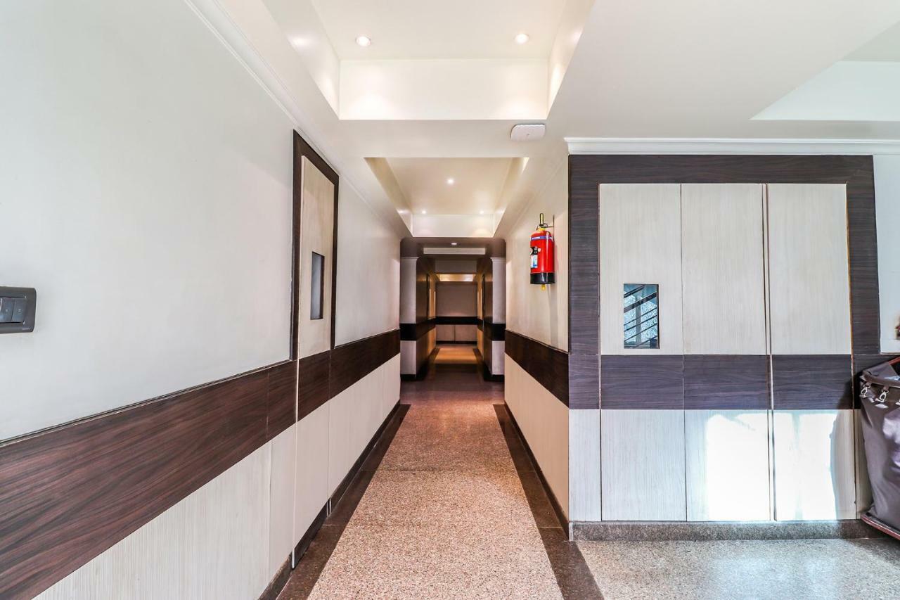 Capital O 5663 Gs Inn Chinhat Екстер'єр фото